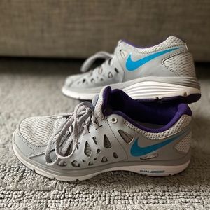 Dual fusion run 2 sneakers